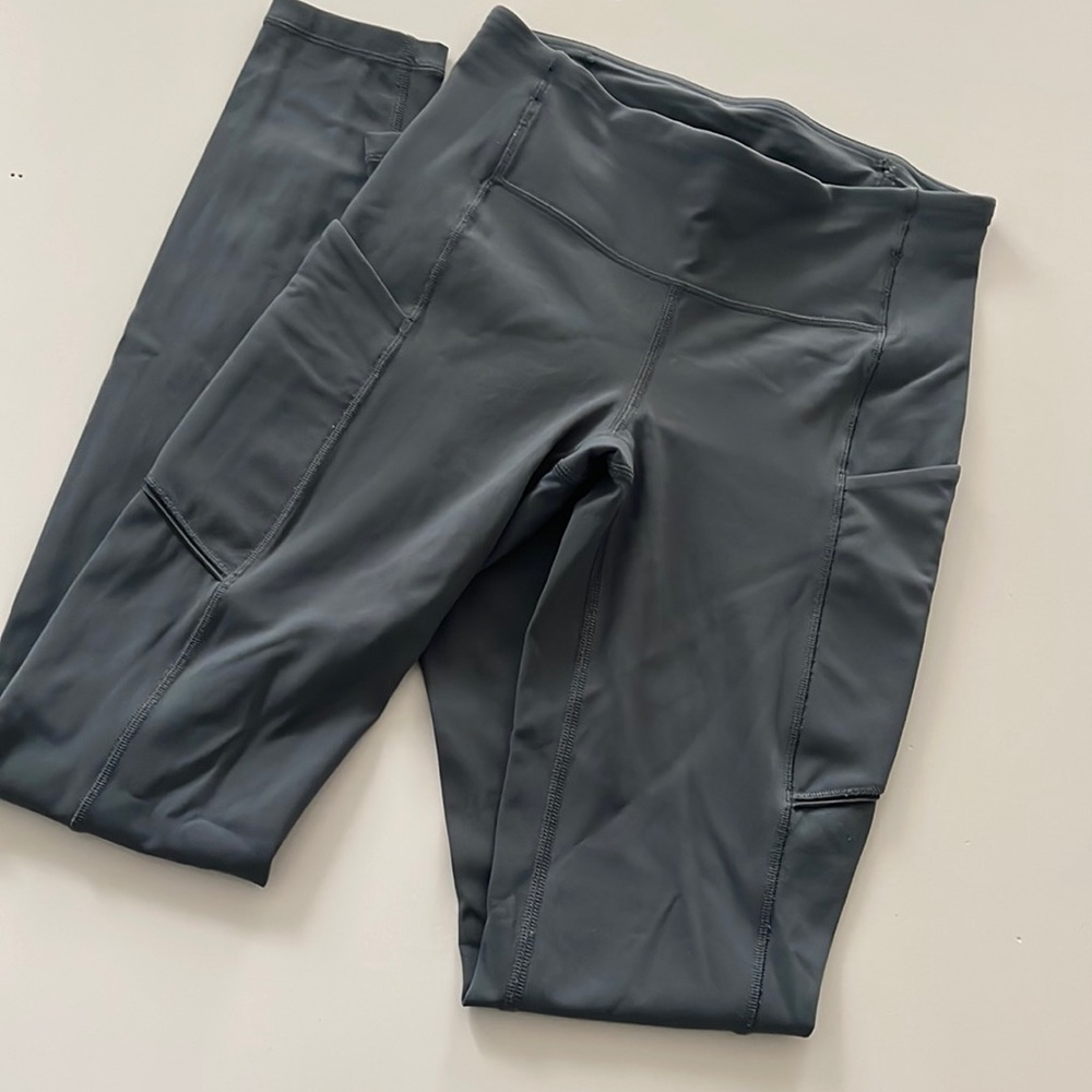 Women’s Lululemon leggings